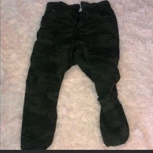 American eagle camo curvy jeans